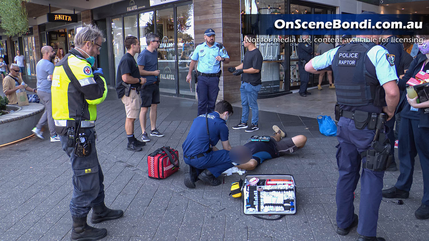 Man In Hospital After Alleged One Punch Assault In Bondi Beach 