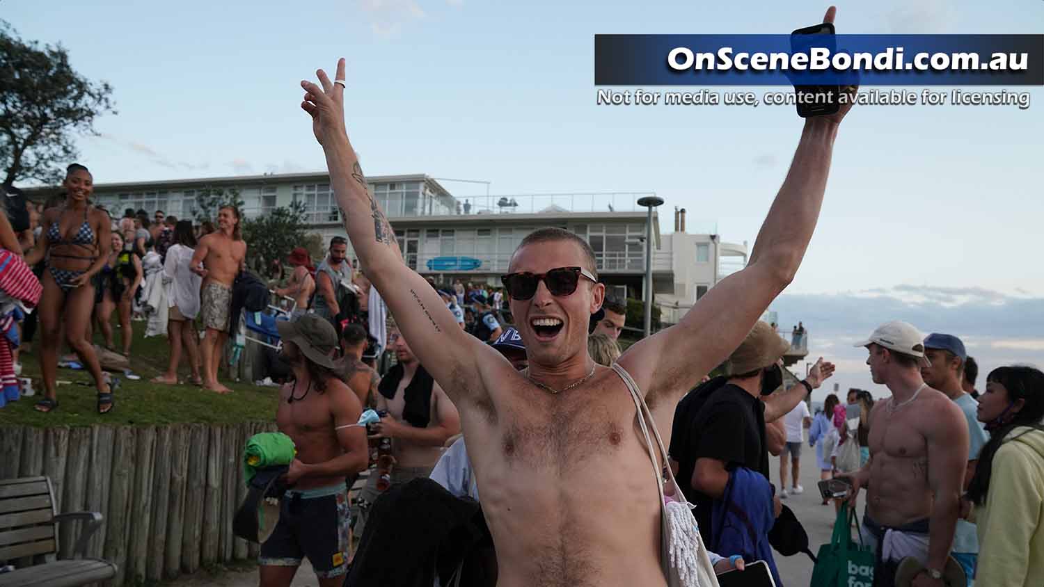 Police close parks in Bondi Beach following large gatherings